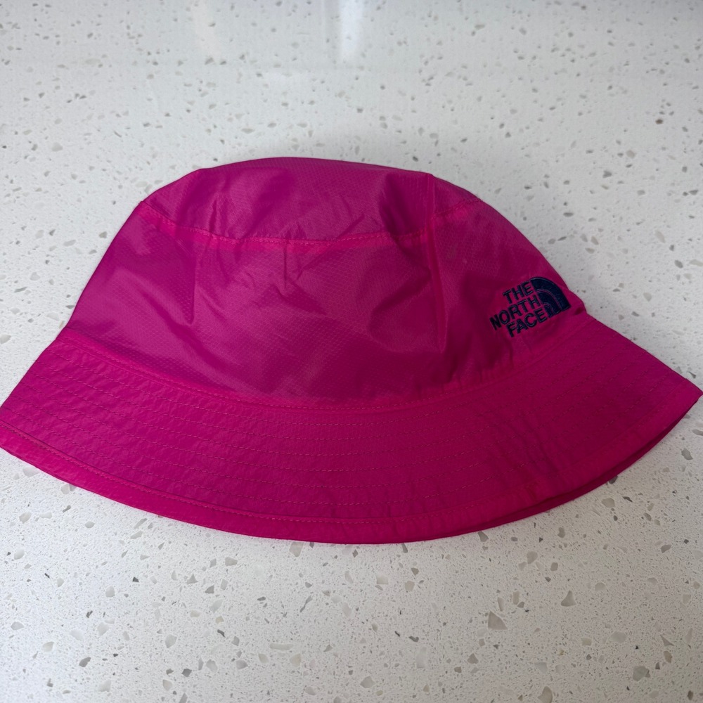 The North Face Kids Pink Class V Brimmer Bucket Hat‎ Youth Small NF00A9MZ